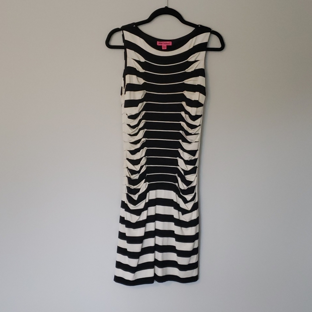 Betsy Johnson Dress